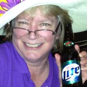 Meet your Posher, Dena